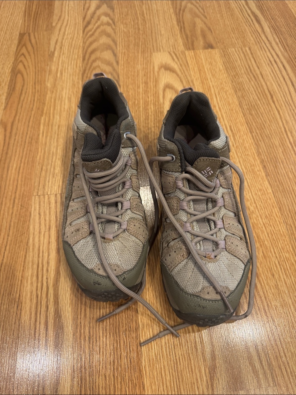 Columbia Woman's Pima Hiking Trail Shoes
